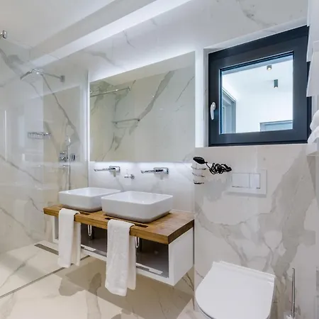 Pax Villa Sutivan