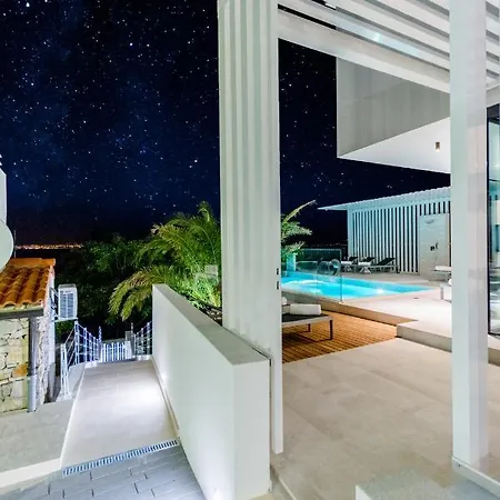 Villa Pax Sutivan